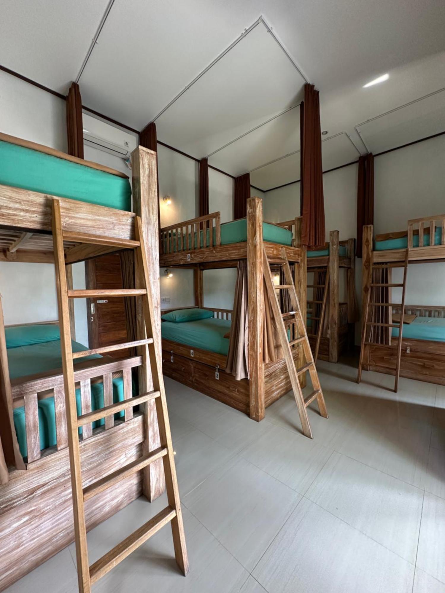 Lembongan Hostel Nusa Lembongan Exterior foto